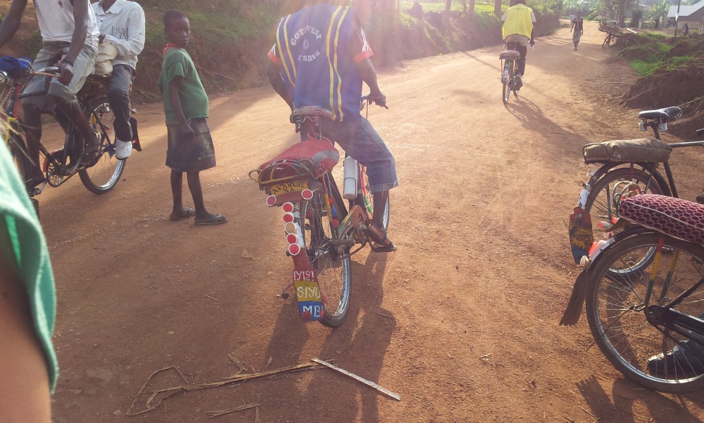 Spring maar achterop mijn fiets...